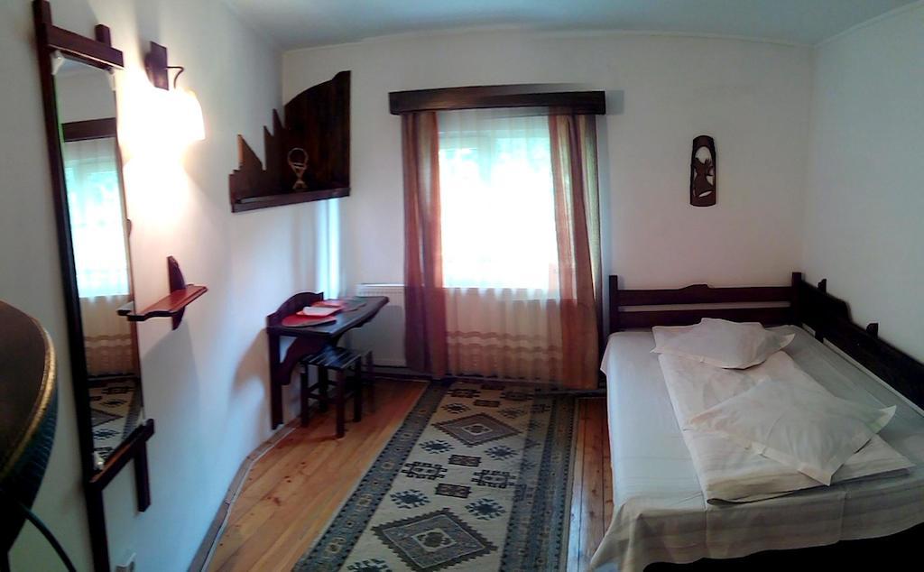 Hôtel Vila Vanturis à Sinaia Chambre photo